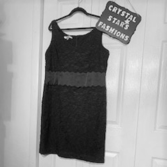 Evan-Picone Sleeveless Black Lace Cocktail Dress - Picture 3 of 8